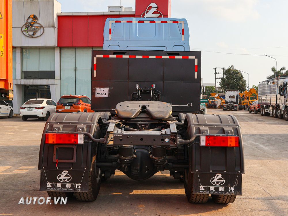 Đầu Kéo Điện Chenglong H5V 400KW